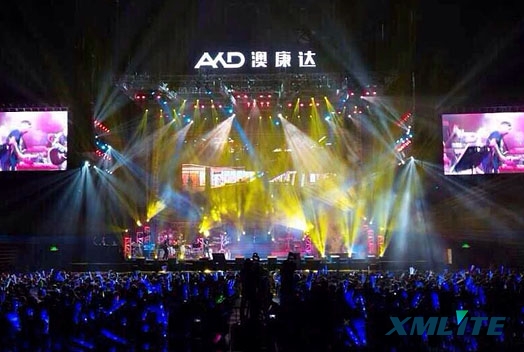 2014姜育恒全球巡演深圳站采用祥明280W光束图案灯